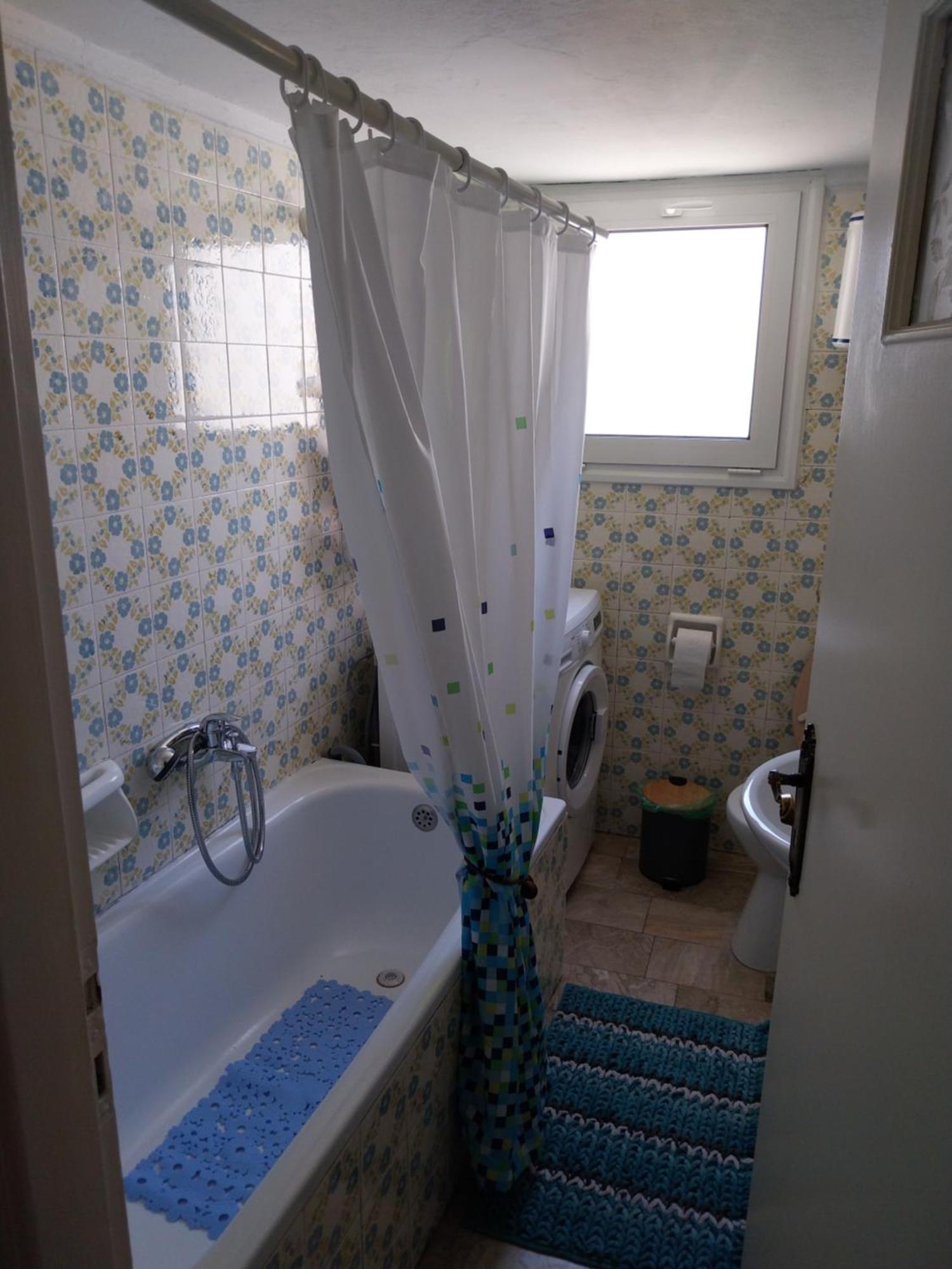 Cozy & Bright Home 50M From Subway -Agios Antonios Atenas Exterior foto